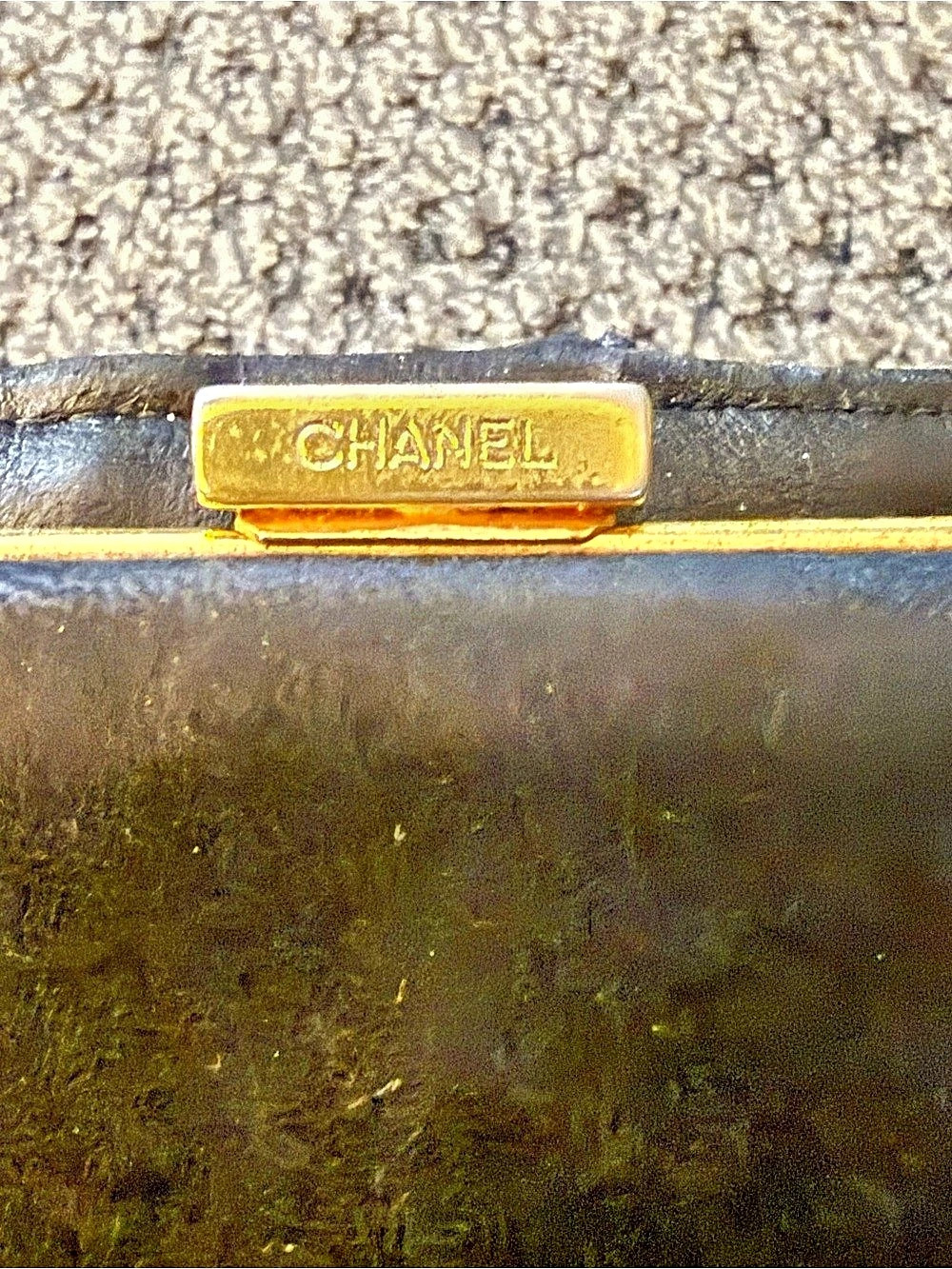 Chanel Vintage Chanel Caviar Leather CC Logo Bifold Kisslock Long Wallet Vintage - Picture 10 of 15